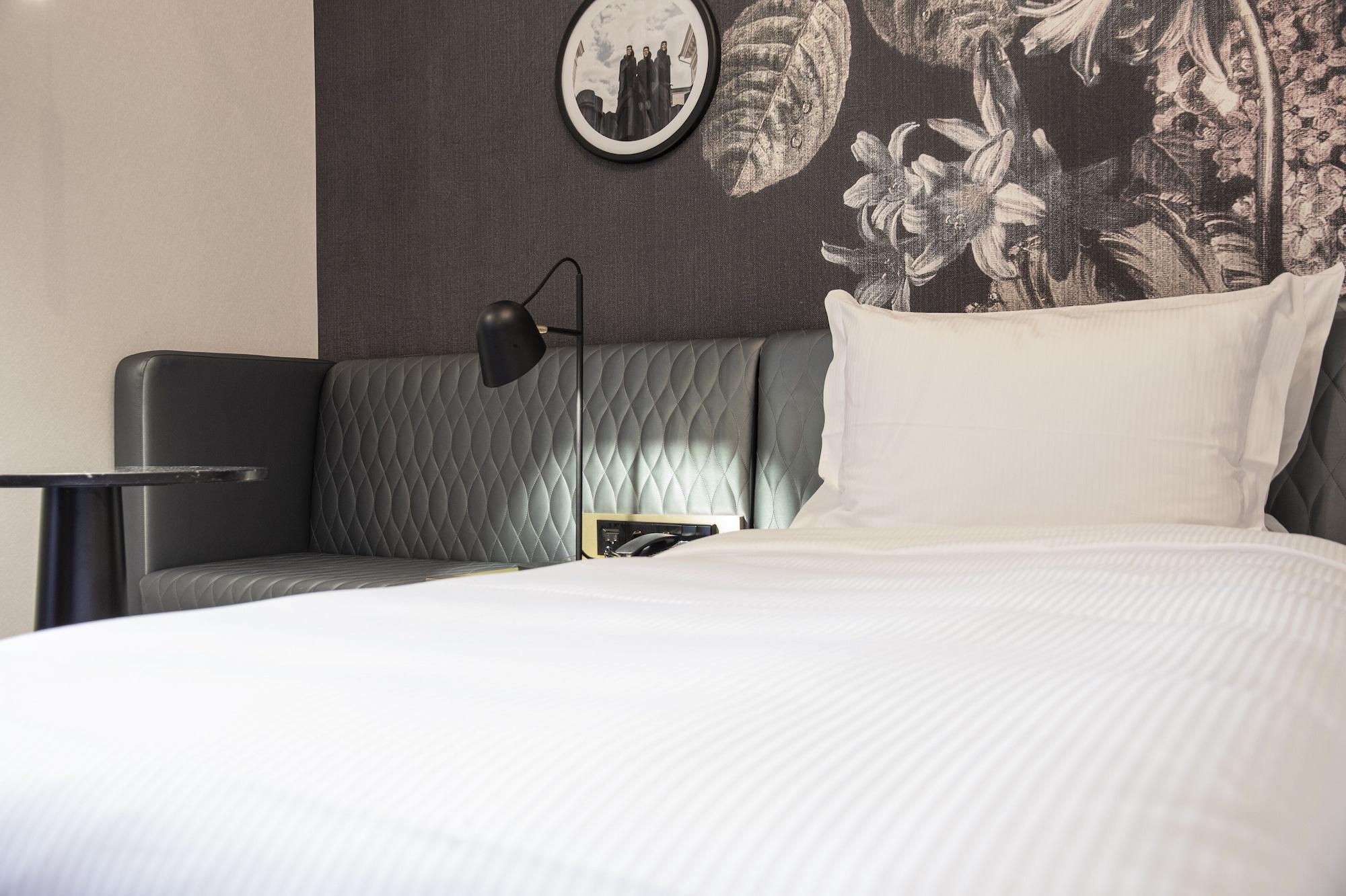 Отель Radisson Collection Astorija Hotel, Вильнюс