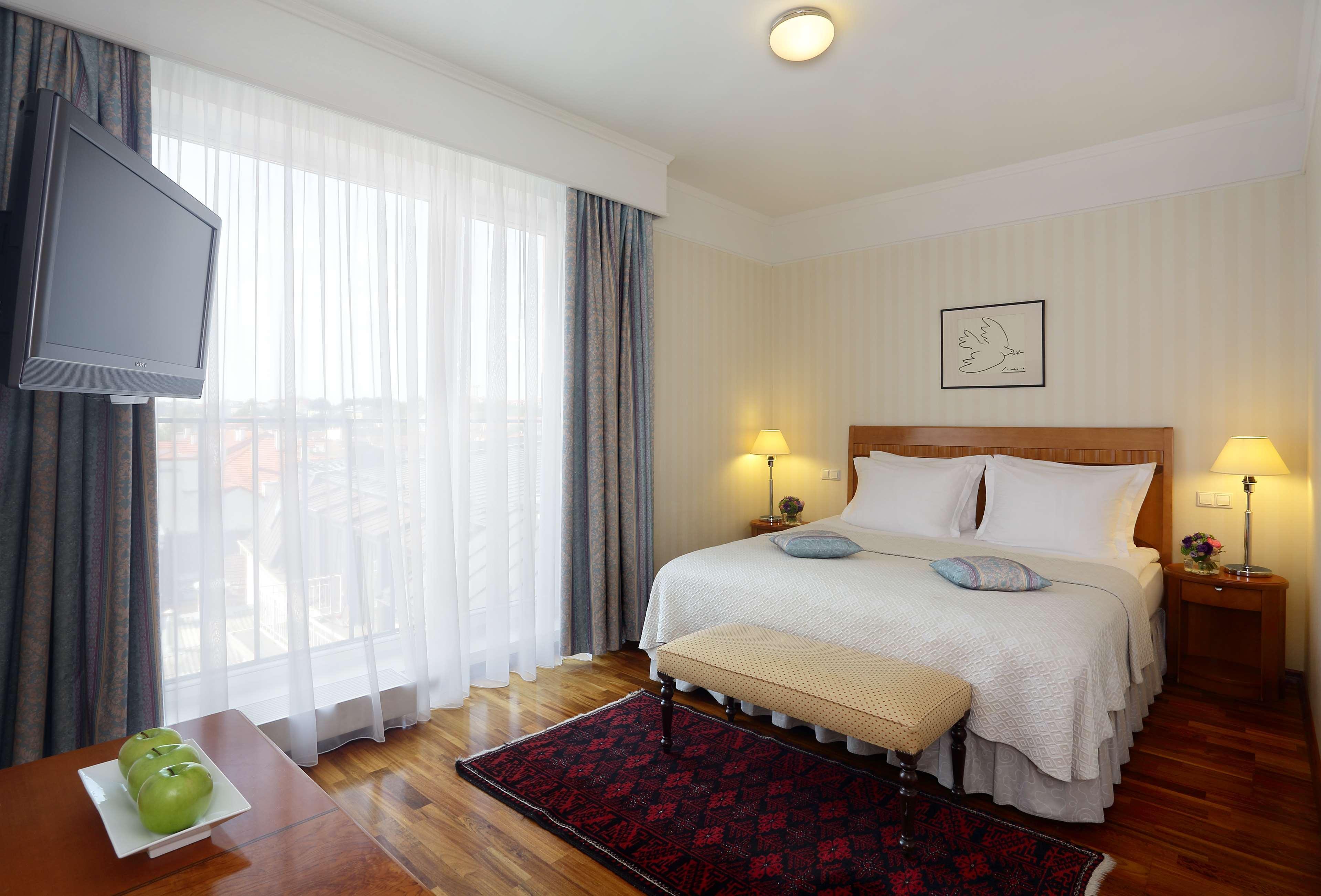 Отель Radisson Collection Astorija Hotel,