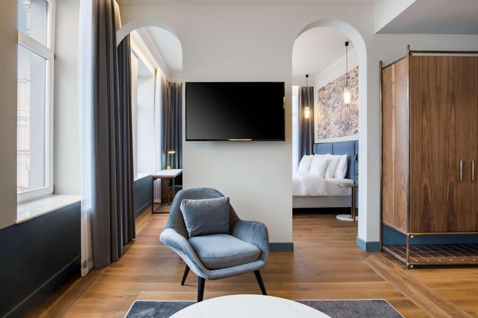 Radisson Collection Astorija Hotel, 5*