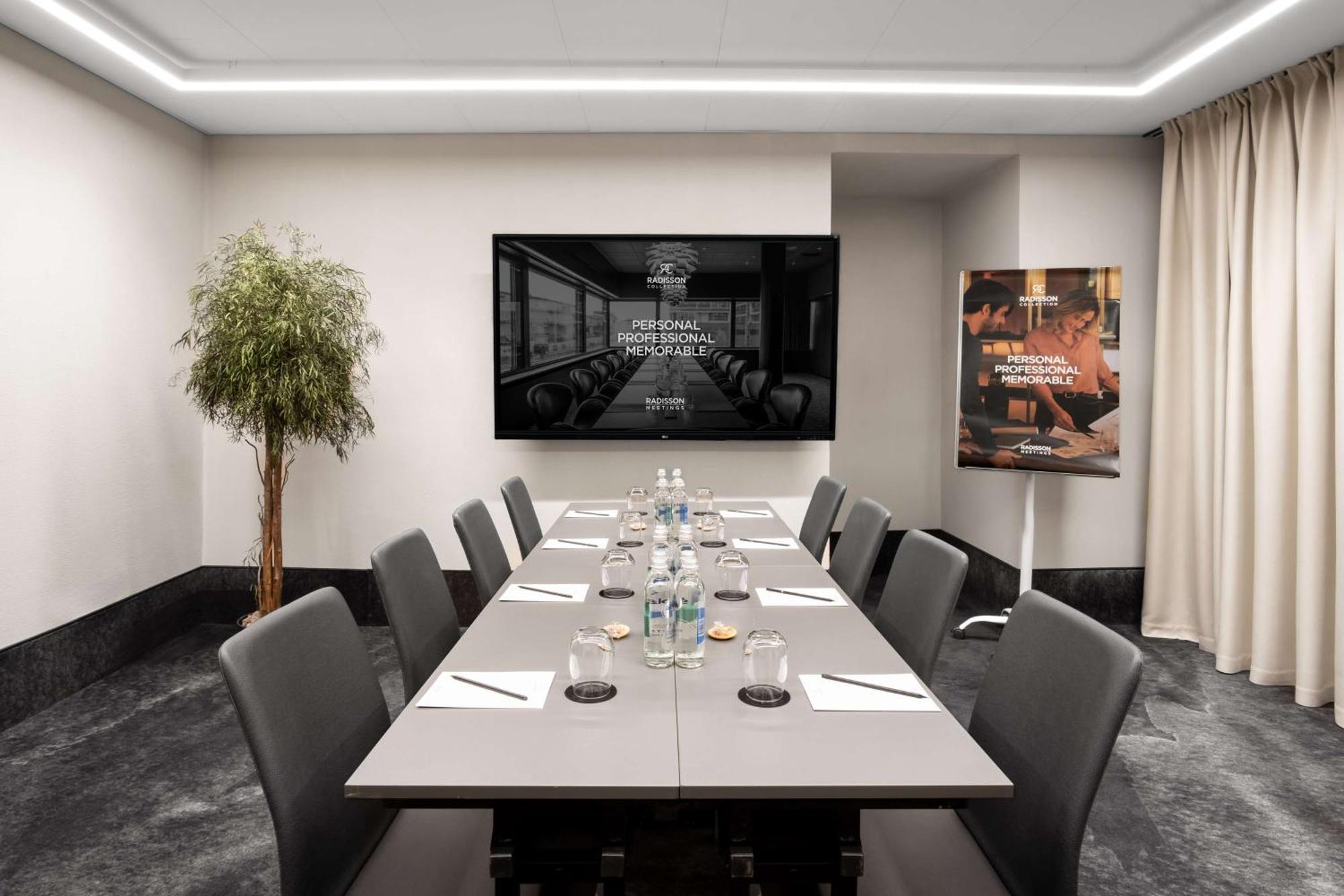 Hotell Radisson Collection Astorija Hotel, 5*