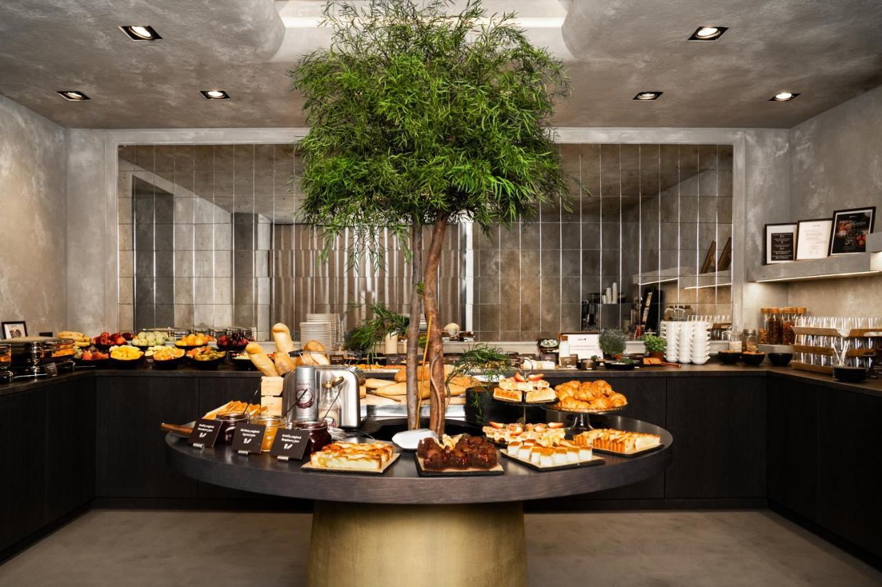 Radisson Collection Astorija Hotel,