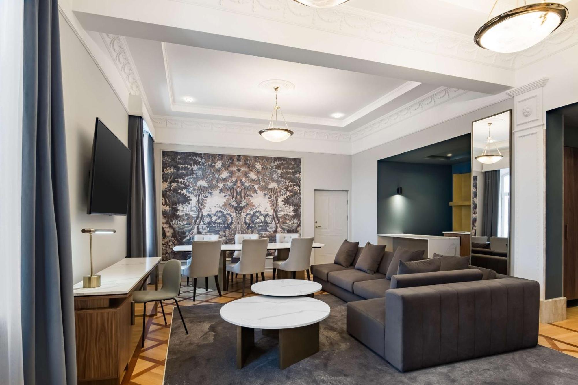 Radisson Collection Astorija Hotel, 5* VNO