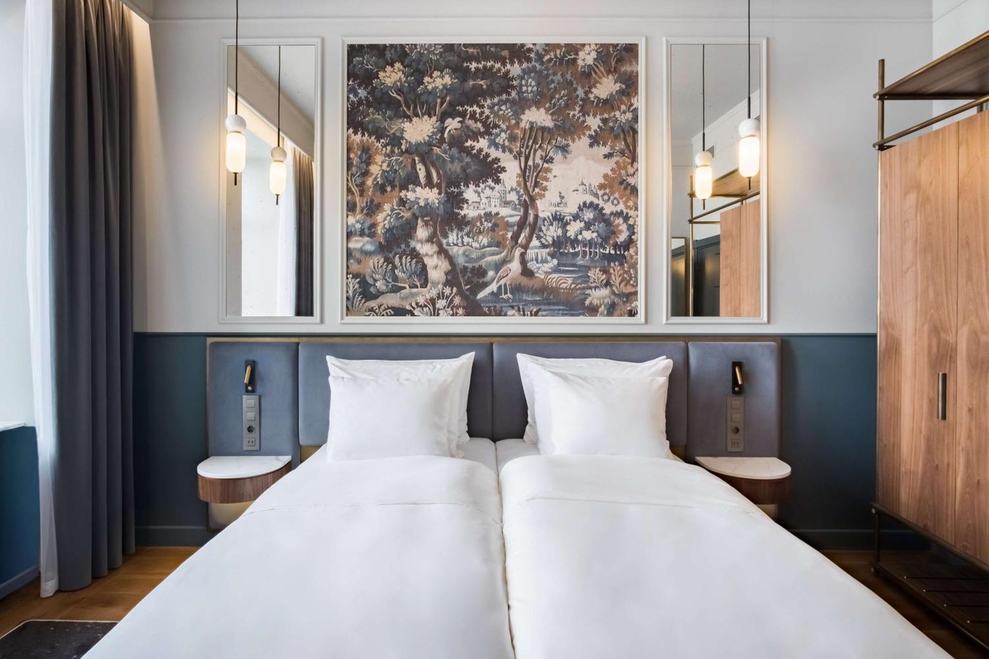 Radisson Collection Astorija Hotel, 5*