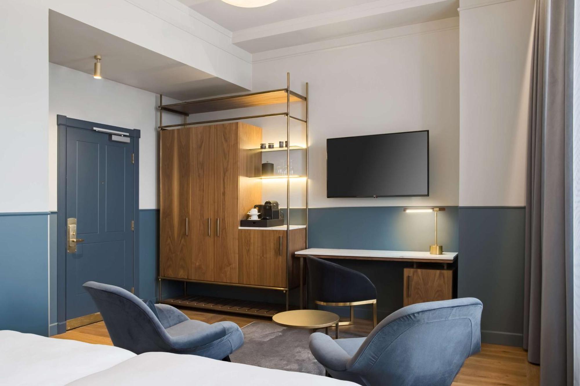 Hotel Radisson Collection Astorija Hotel, 5*