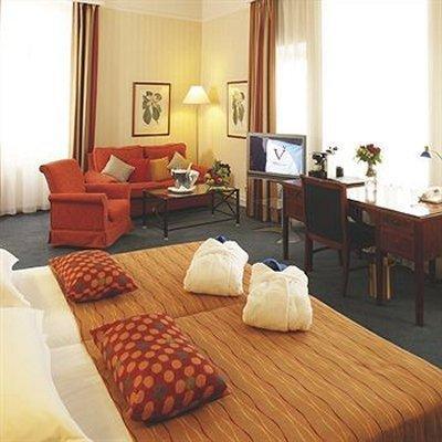 Radisson Collection Astorija Hotel, Hotel 5*